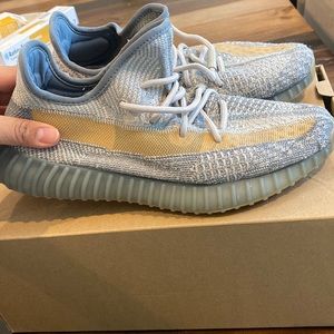 AUTHENTIC 9.5 yeezy boost 350